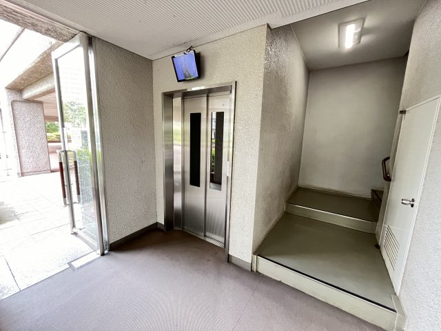 エレベーター付マンションです（8階部分）