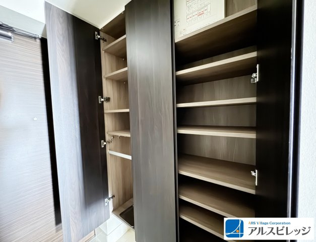 家族の履物が全部しまえるワイドな玄関収納