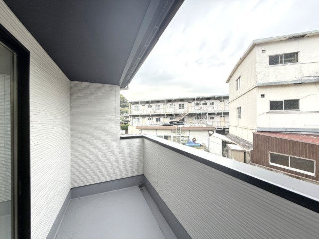 使い勝手のよいルーフワイドバルコニー