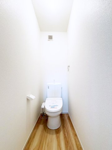 朝の忙しい時間帯も、2か所完備だから時間に余裕ができます。（施工例）