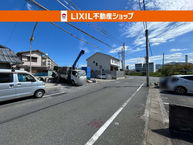 駐車場車種によりますが最大3台可能です！