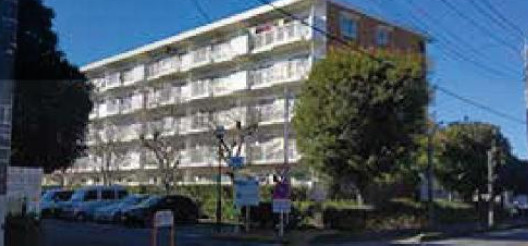 apartment 埼玉県鴻巣市天神２丁目2番36　ローヤルシティ鴻巣店舗101号室