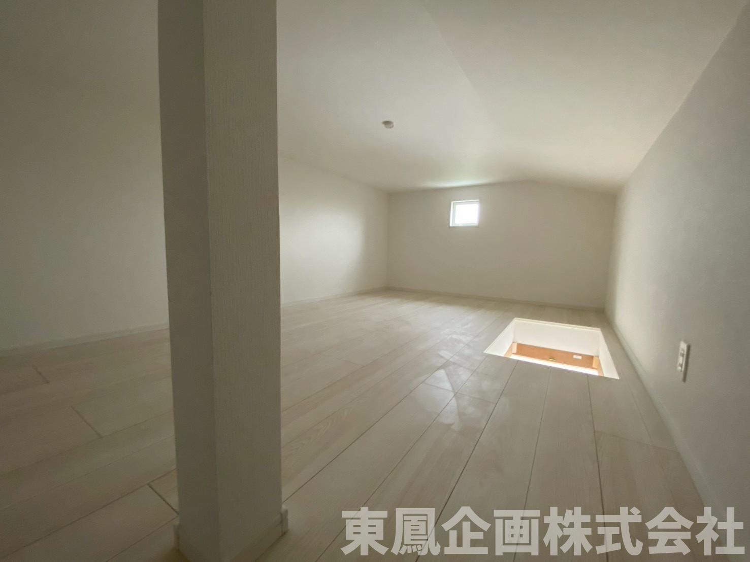 7.5帖の広々した小屋裏収納。