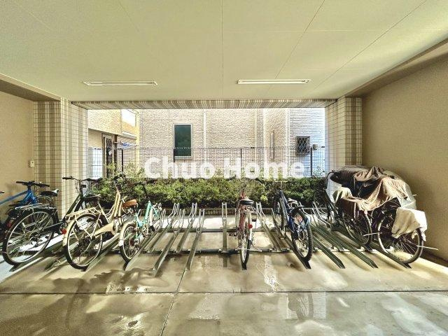 【自転車置き場】最新の空き状況や費用などの詳細は担当スタッフまでお問い合わせください。
