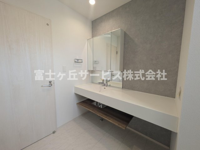 独立洗面台です