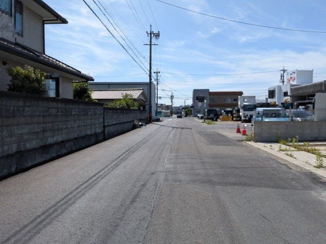 現地前面道路（2026年6月）撮影