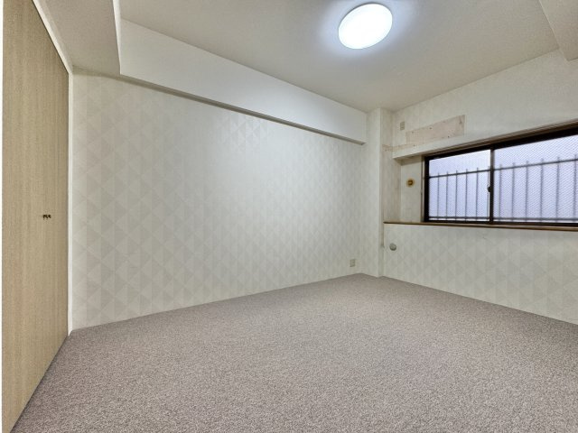 直射日光が入らないので、部屋の中が暑くなりすぎる心配がありません！　