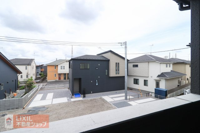 バルコニーからの眺望です。バルコニーで青空をあおぐひと時は、暮らしのちょっとしたスパイスです。