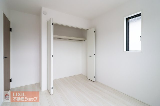 各お部屋にしっかりとした収納を確保。余計な家具を置く必要がないため、お部屋を広々と有効に使えます。適材適所に収納があります。