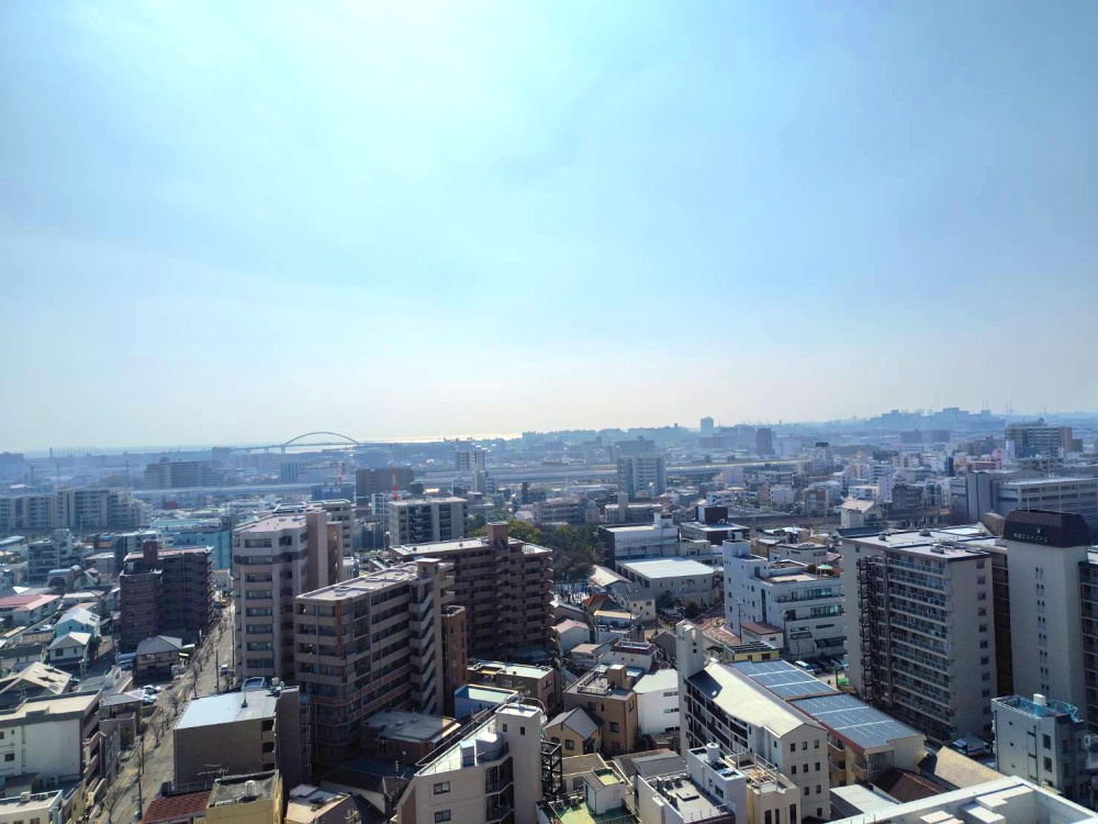 最上階の17階ならではの、開放感あふれる眺望。