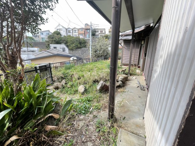 南側には大きなお庭があります！ウッドデッキが新設される予定です