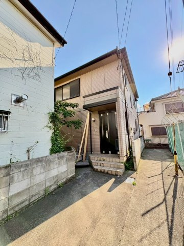 ■軽量鉄骨造・平成11年築の大和ハウス施工　■新規内装リフォーム　■南越谷小学校まで徒歩11分（約880ｍ）・富士中学校まで徒歩11分（約880ｍ）
