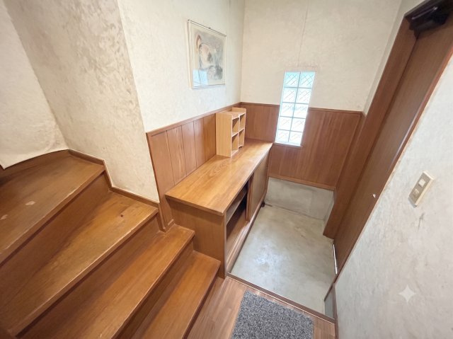 ※本写真はAIにより一部家具を消しております。
