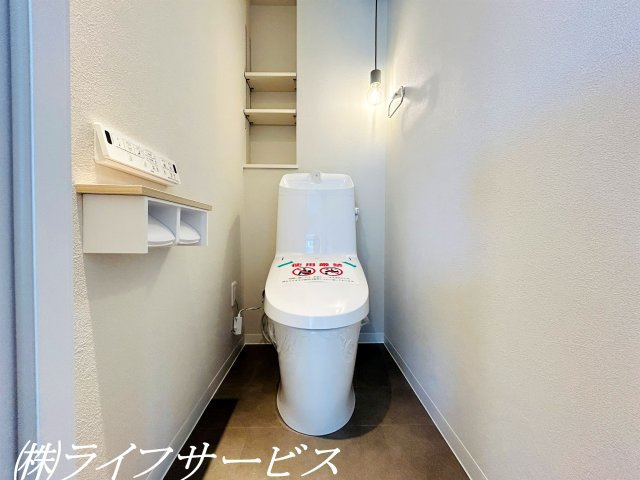 温水洗浄便座付トイレ