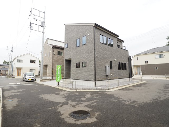 角地にて日当り＆風通しも良好です！！