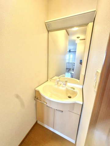 2階にも洗面台がついています！