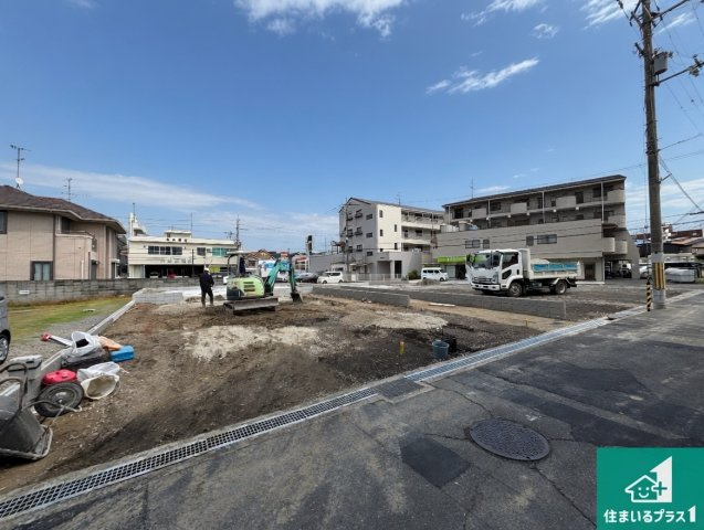 周辺は落ち着いた街並みの住宅地！子育てがしやすい住環境です！現地でしかわからない事もございます。是非一度ご覧ください。