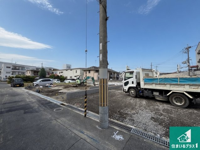 周辺は落ち着いた街並みの住宅地！子育てがしやすい住環境です！現地でしかわからない事もございます。是非一度ご覧ください。