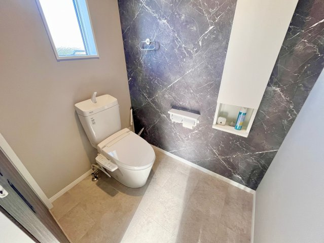 トイレもきれいで広々使えます。