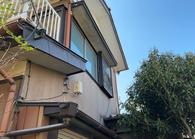 土地を買う際、住む地域の自治体や福祉の補助制度にも注目してみましょう。子供や老人の医療補助やゴミ出しのルールなど、自治体によってルールに大きな違いがあるため、暮らしやすい土地で判断するとよいでしょう。