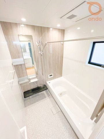 【ondo建物プラン例/浴室】落ち着いた高級感のある浴室で、毎日の疲れをゆっくりと癒せるくつろぎの空間です。