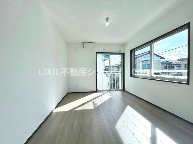 2面採光で光を集めるプライベートルームはゆっくりと落ち着く空間です。