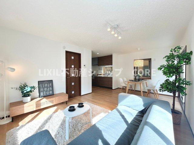 上質な時間を育む暮らしのメインステージ。寛ぎとコミュニケーションを育む居心地のよい場所。