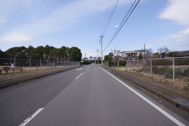 南西側12ｍ道路に接道