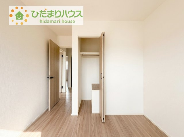 全室にクローゼットが付いていて、お部屋の住空間もスッキリ広々使えそうです(^^)