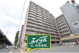 ルネ江坂の外観