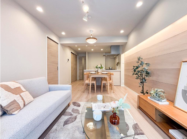 大島スカイハイツ 　7階　リ　ノベーションのリビングダイニング