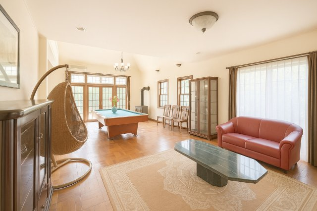 ホームパーティのお客様が増えてもこれだけ広いリビングなら大丈夫