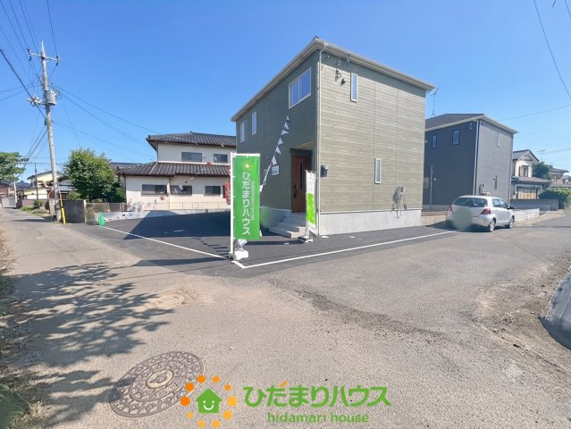 前面道路が整備されていて、安心して暮らせそうな環境ですね！