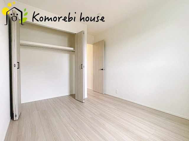 スタンダードな洋室です
