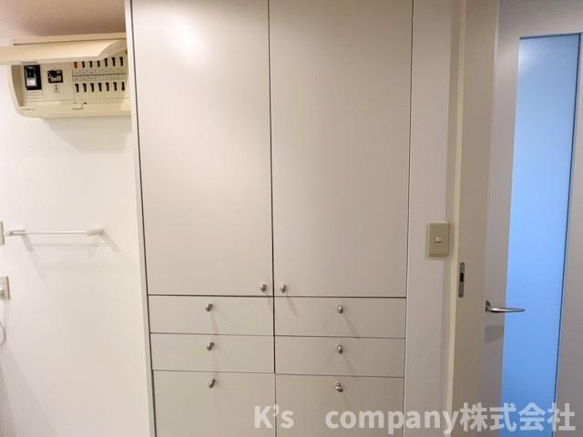 脱衣所にある収納☆タオル類や洗剤のストックなどの収納に便利です◇