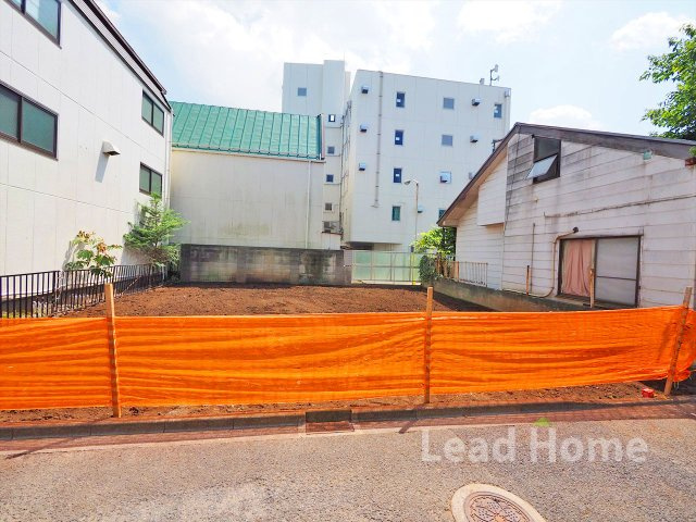 落ち着いた住宅街に位置するゆとりある現地です！車通りが少なく小さなお子様がいるご家庭も安心して暮らせます！