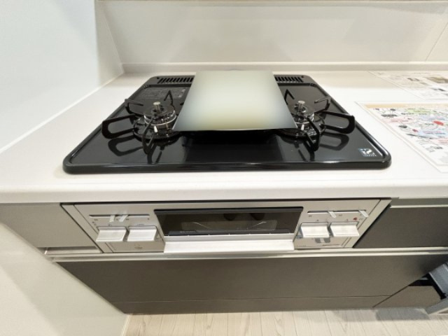お料理の提供時間が格段に上がる三口コンロ！