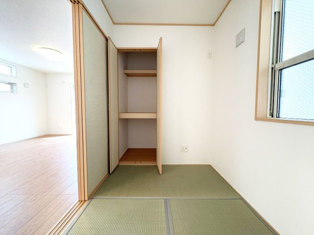 1階3.0帖/リラックス効果の期待できる畳の香りに包まれながらゆったりとお過ごしいただけます。