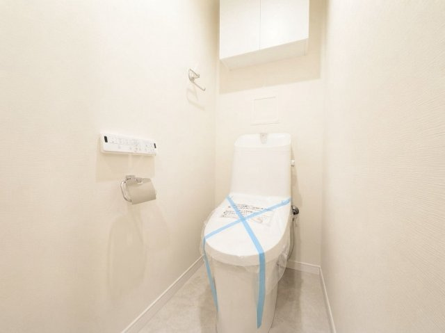 ・トイレはウォシュレット標準の節水トイレで、デザイン性・清掃性に優れたトイレを採用。