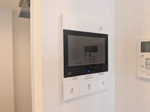 ・「見える安心」をカタチにしました。誰が来てもわかる様にモニター付きインターホン！