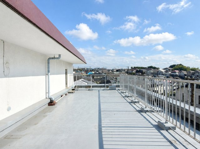 ◆一息つくための憩いの場として。お洗濯ものを干す空間として。ガーデニングエリアとして。多様にご利用いただける空間です。