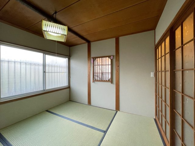 1階和室♪　懐かしさも残っていて落ち着きます!(^^)!