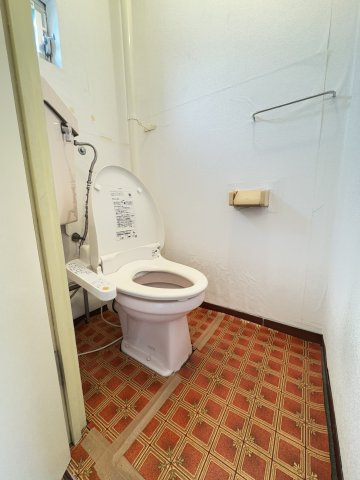 窓があるので明かりが入り、換気もできますね
