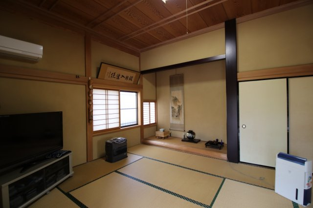 床の間付きの和室です。