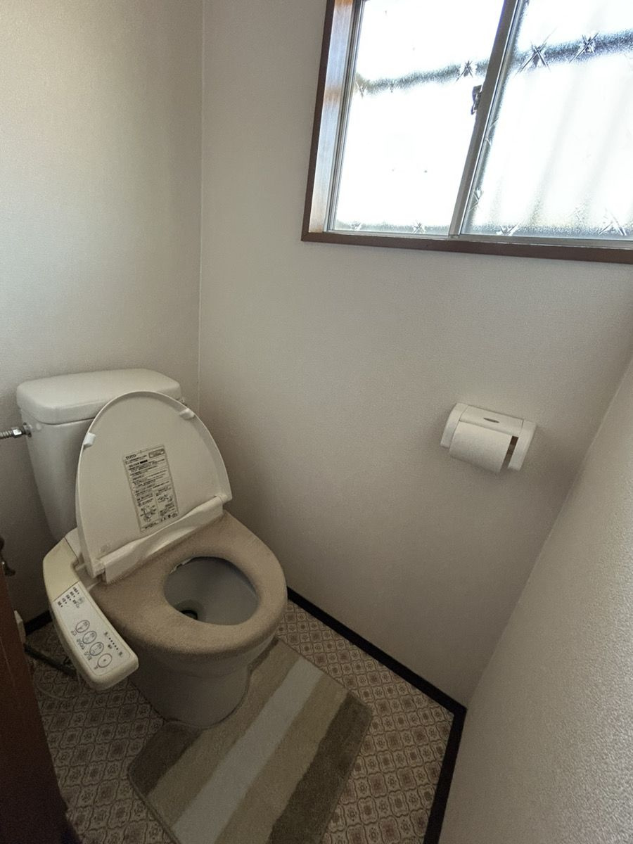 汲み取り式です。