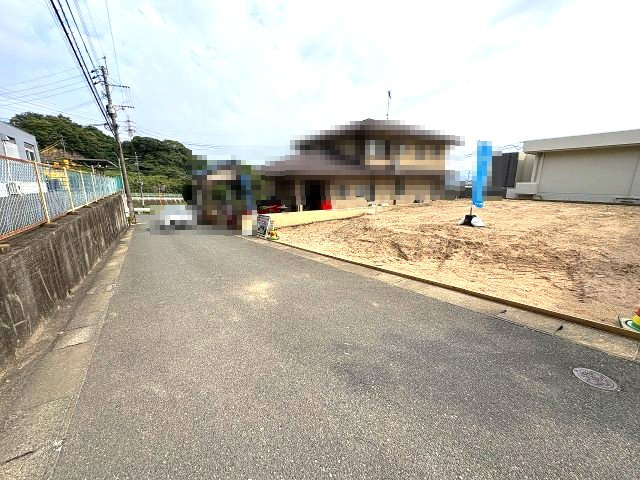 現地写真。前面道路です。