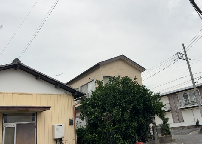 桜や紅葉の名所に出かける人は多いと思いますが、家にいながら季節の移ろいを感じる生活を送りませんか？リビングや窓から見える景色が生活を彩るワンポイントに！現地から見える景色を堪能してみては如何でしょう。