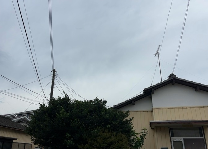 眺望を気にして物件を探す場合、前面に建物が建っていないか現地で確認しましょう！前面に建物があると景色はもちろん、日当たりや風通しにも影響が出てきます。住んだ時のことを想像しながら現地見学をしましょう。