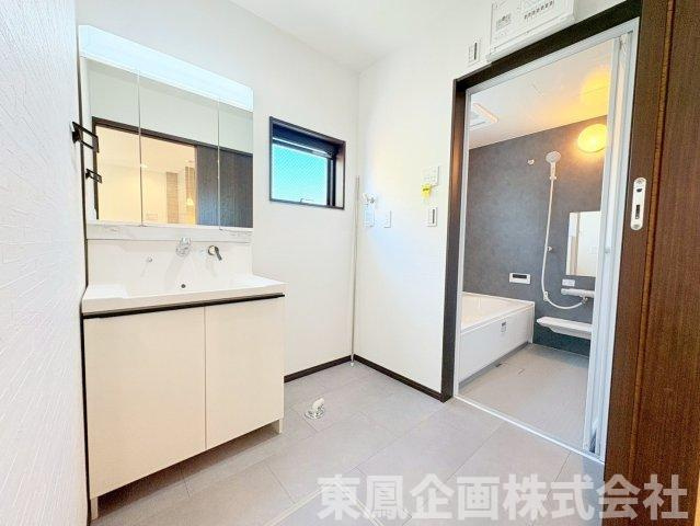 とりある洗面脱衣室で、朝の身支度も快適です