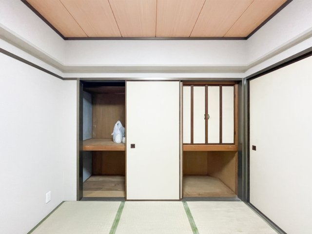 約4.5帖の和室収納です。